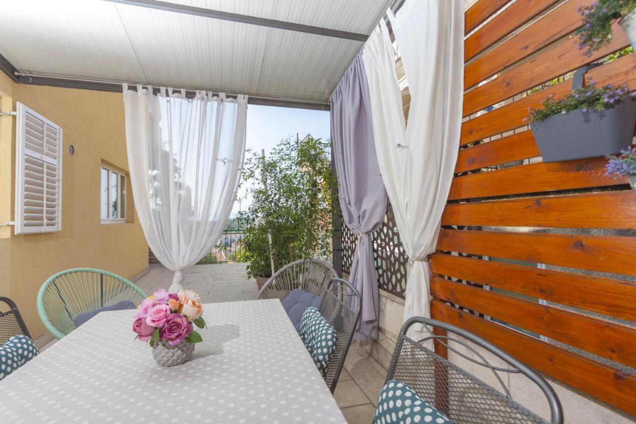 Apartments Maras Makarska Bilik gambar