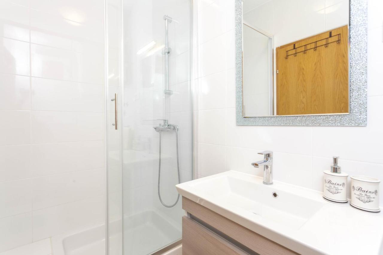 Apartments Maras Makarska Bilik gambar